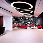 Free Garage Parking!!! Stylish Getaway In Prime Location - By The Danube And Old Town Апартаменти