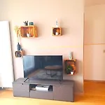 Free Garage Parking!!! Stylish Getaway In Prime Location - By The Danube And Old Town Апартаменти *