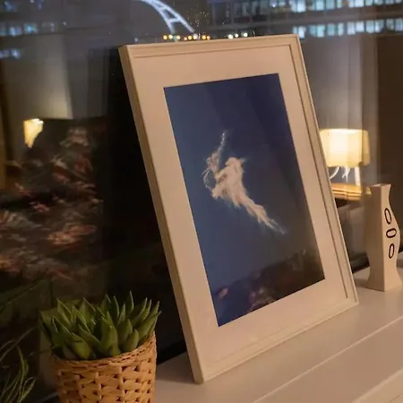 דירה Free Garage Parking!!! Stylish Getaway In Prime Location - By The Danube And Old Town ברטיסלאבה