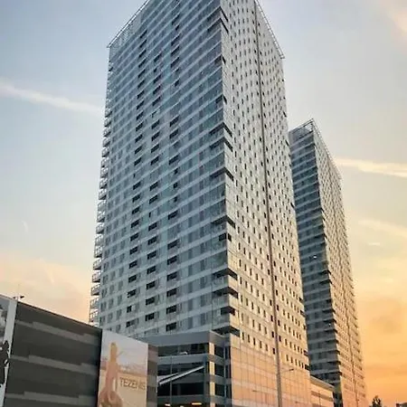 דירה Free Garage Parking!!! Stylish Getaway In Prime Location - By The Danube And Old Town