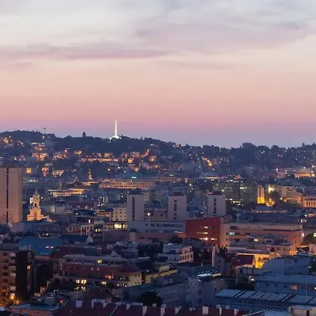 Free Garage Parking!!! Stylish Getaway In Prime Location - By The Danube And Old Town ברטיסלאבה