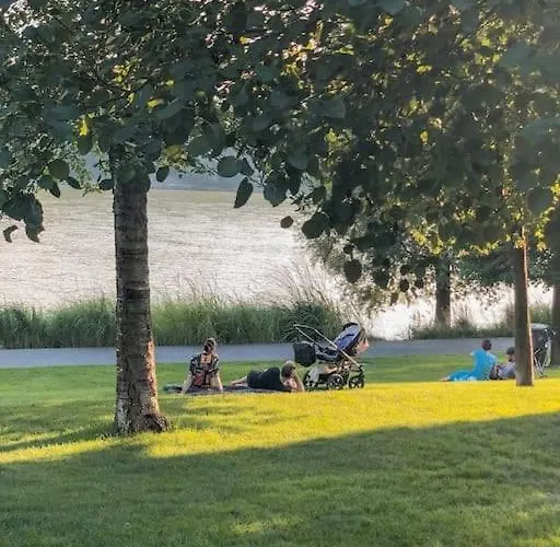 Apartament Free Garage Parking!!! Stylish Getaway In Prime Location - By The Danube And Old Town Bratysława