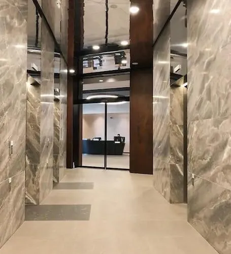 Free Garage Parking!!! Stylish Getaway In Prime Location - By The Danube And Old Town Apartmán *