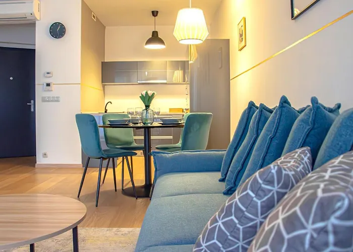 Free Garage Parking!!! Stylish Getaway In Prime Location - By The Danube And Old Town Apartament *