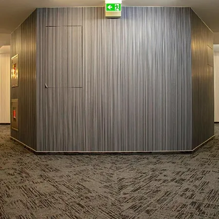 Free Garage Parking!!! Stylish Getaway In Prime Location - By The Danube And Old Town شقة براتسيلافا