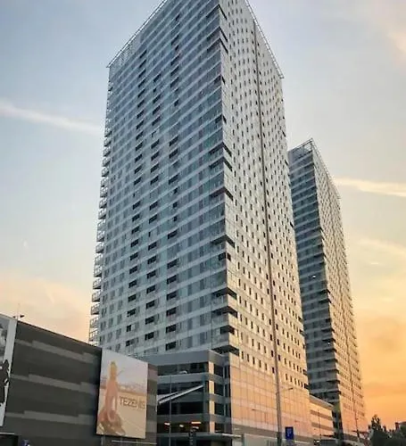 Lägenhet Free Garage Parking!!! Stylish Getaway In Prime Location - By The Danube And Old Town