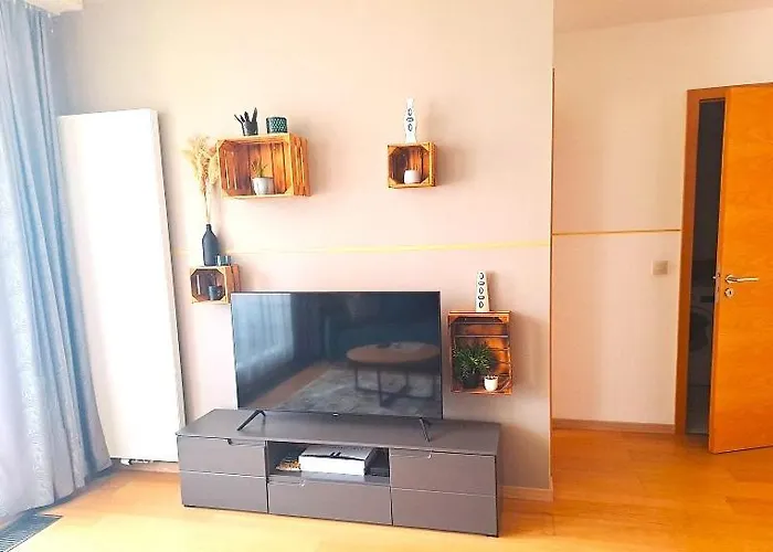 Free Garage Parking!!! Stylish Getaway In Prime Location - By The Danube And Old Town Apartment *